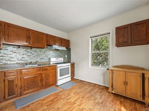 407 N Macquesten Parkway, Mount Vernon NY 10552