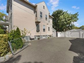 407 N Macquesten Parkway, Mount Vernon NY 10552