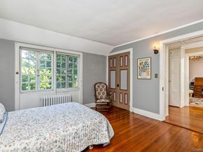 12 W Mall Drive, Huntington NY 11743