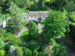 12 W Mall Drive, Huntington NY 11743