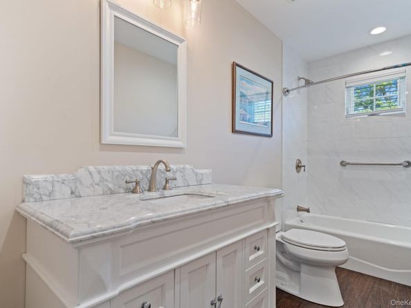 172 Broadway, Greenlawn NY 11740