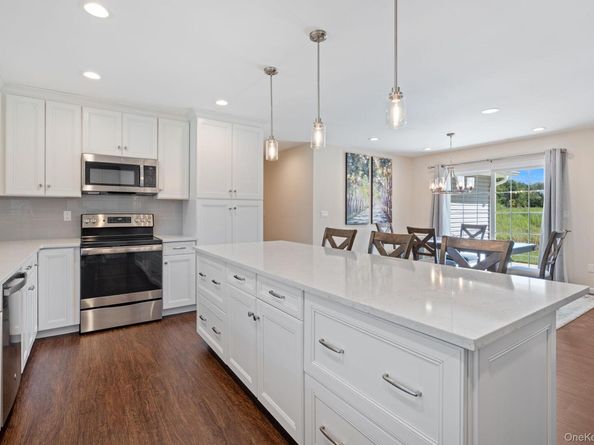 172 Broadway, Greenlawn NY 11740
