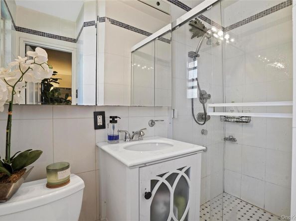 89-29 Shore Parkway 2, Howard Beach NY 11414