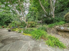 40 Oakland Drive, Port Washington NY 11050