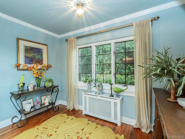 40 Oakland Drive, Port Washington NY 11050