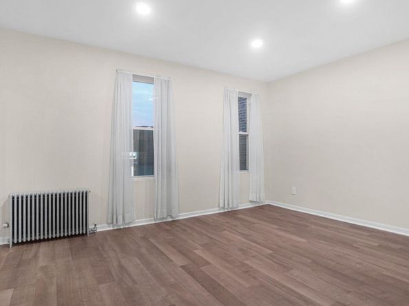 868 Morris Park Avenue, Bronx NY 10462
