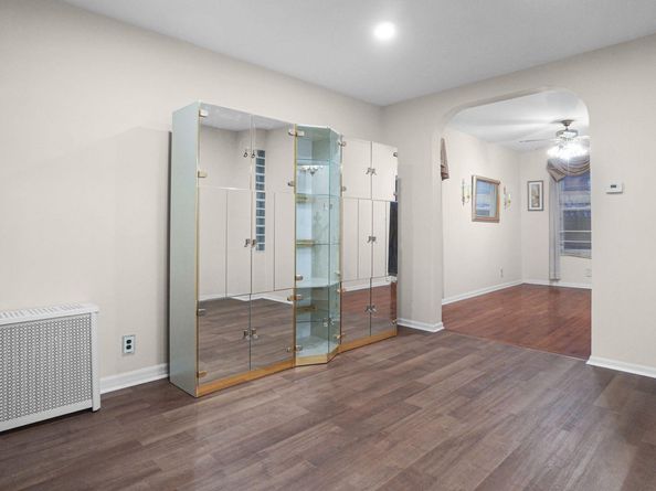 868 Morris Park Avenue, Bronx NY 10462