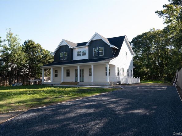 49 the green, Shirley NY 11967