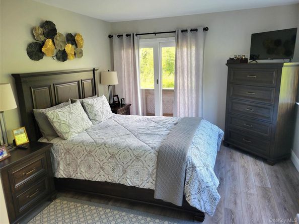 59 Watchogue Avenue 41, East Moriches NY 11940
