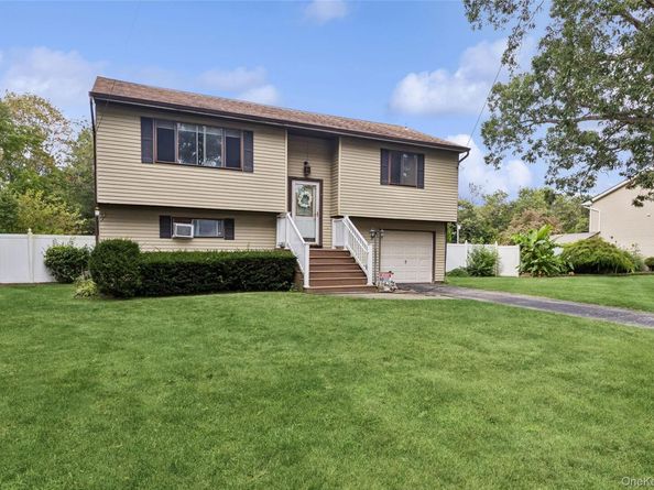 127 Floral Park Street, Islip Terrace NY 11752