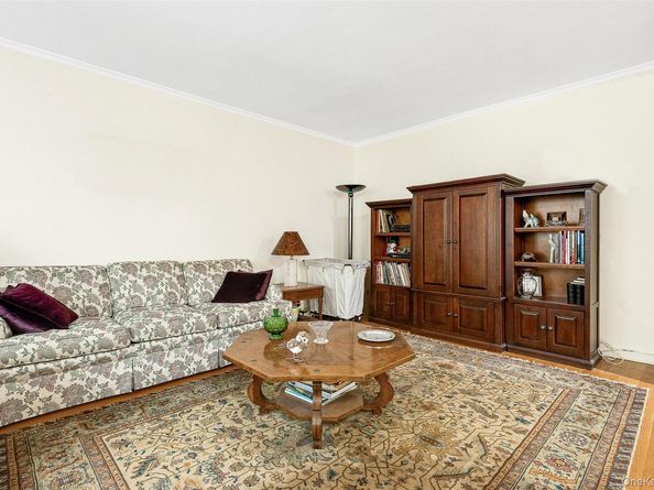 67-66 108th Street D43, Forest Hills NY 11375
