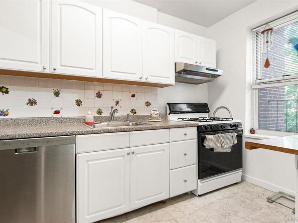 67-66 108th Street D43, Forest Hills NY 11375