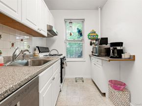 67-66 108th Street D43, Forest Hills NY 11375