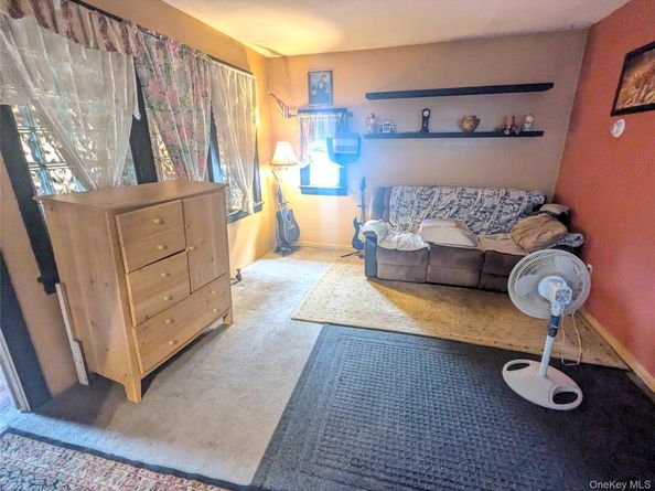 27 Hoff Court, Hempstead NY 11550
