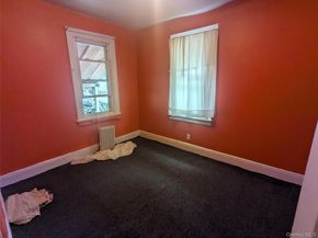 27 Hoff Court, Hempstead NY 11550