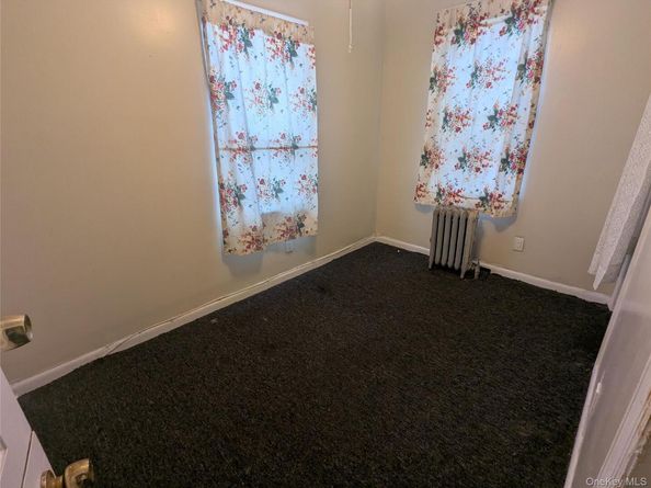 27 Hoff Court, Hempstead NY 11550