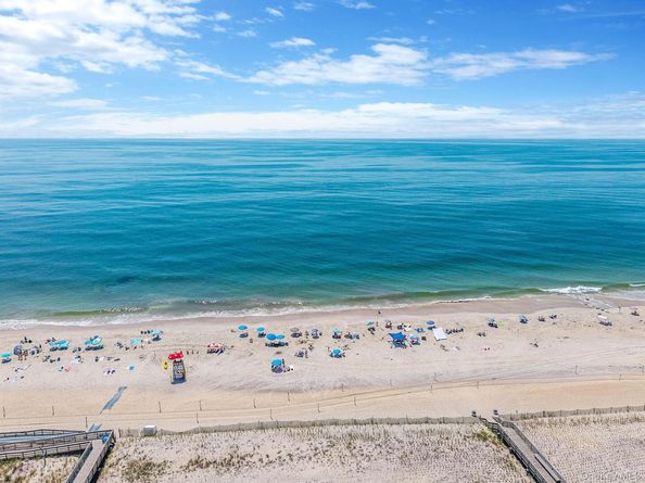 70 Bungalow Walk, Ocean Beach NY 11770