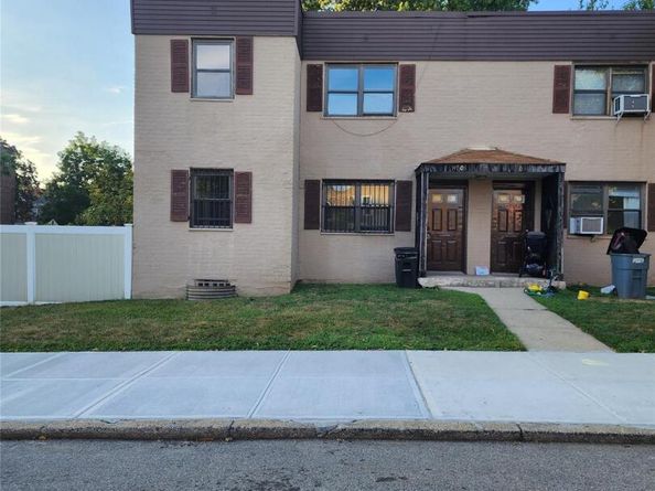 147-03 71 Avenue B, Kew Garden Hills NY 11367