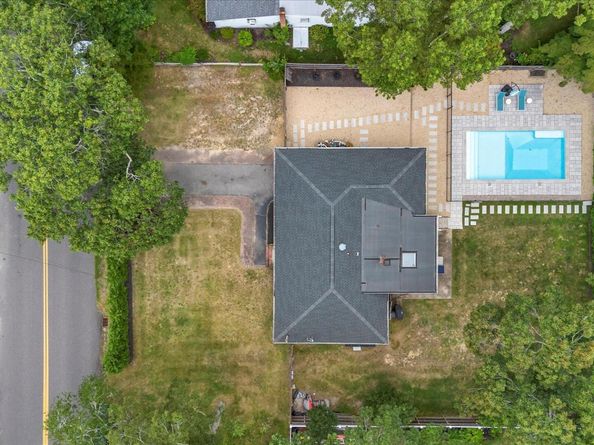 1295 Sigsbee Road, Mattituck NY 11952