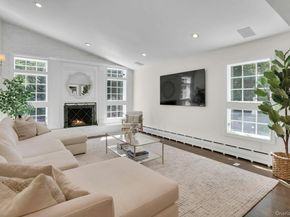 5 Butternut Court, Dix Hills NY 11746