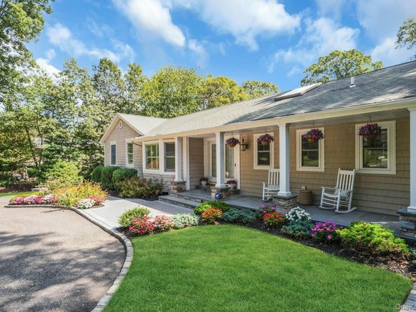 5 Butternut Court, Dix Hills NY 11746