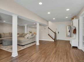 5 Butternut Court, Dix Hills NY 11746