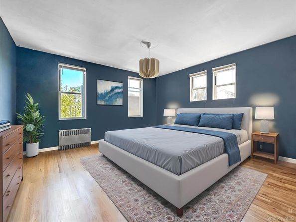 2809 Ditmars Boulevard, Astoria NY 11105