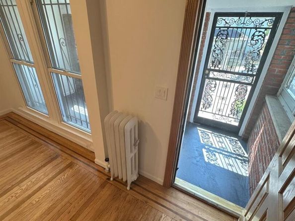 218-17 109th Avenue, Queens Village NY 11429