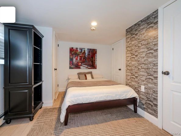 690 Park Lane, North Woodmere NY 11581