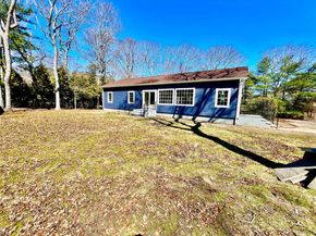 38 Railroad Avenue, East Hampton NY 11937