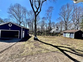 38 Railroad Avenue, East Hampton NY 11937