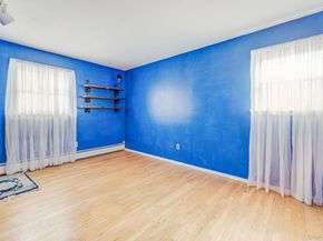 3 New Jersey Court, Dix Hills NY 11746