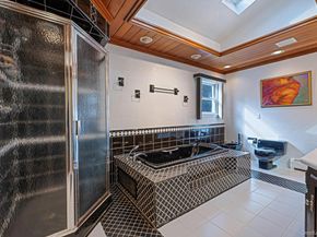 3 New Jersey Court, Dix Hills NY 11746