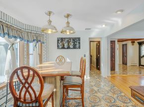 3 New Jersey Court, Dix Hills NY 11746