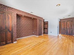 3 New Jersey Court, Dix Hills NY 11746