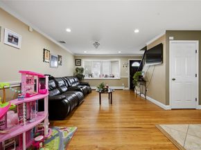 5 Wheeler Court, Deer Park NY 11729