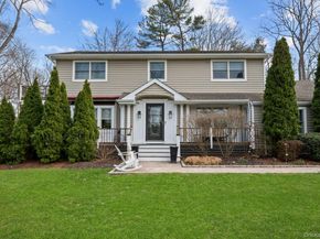 29 Dyke Road, Setauket NY 11733