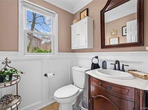 29 Dyke Road, Setauket NY 11733