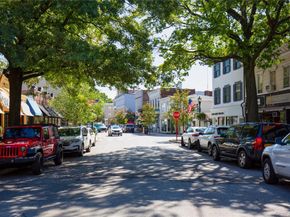 37 Barlow Lane, Rye NY 10580