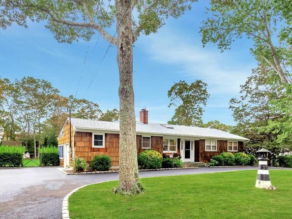 45 Sherwood Road, Hampton Bays NY 11946