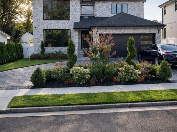 17 Garfield Place, Roslyn Heights NY 11577