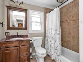 17 Everett Street, Lynbrook NY 11563