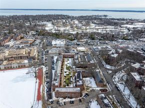 312 Richbell C4, Mamaroneck NY 10543