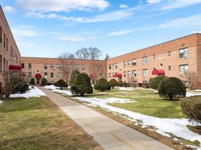 312 Richbell C4, Mamaroneck NY 10543