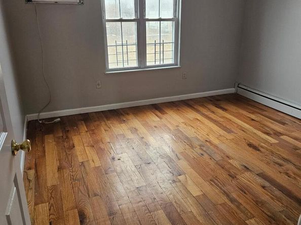 484 Beach 44th Street, Far Rockaway NY 11691