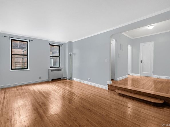 306 E Mosholu Pkwysouth 1F, Bronx NY 10458