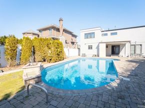 149-62 Powells Cove Boulevard, Whitestone NY 11357