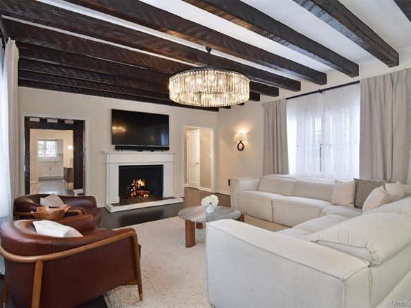 30 Locust Lane, Bronxville NY 10708