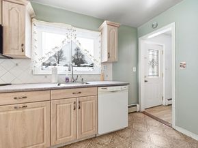 5 N Shenorock Drive, Yorktown Heights NY 10598