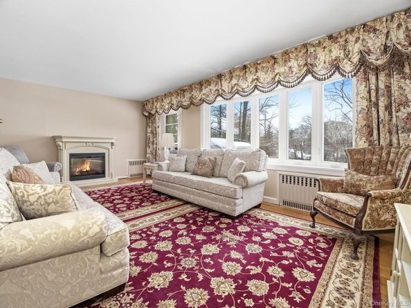 5 N Shenorock Drive, Yorktown Heights NY 10598